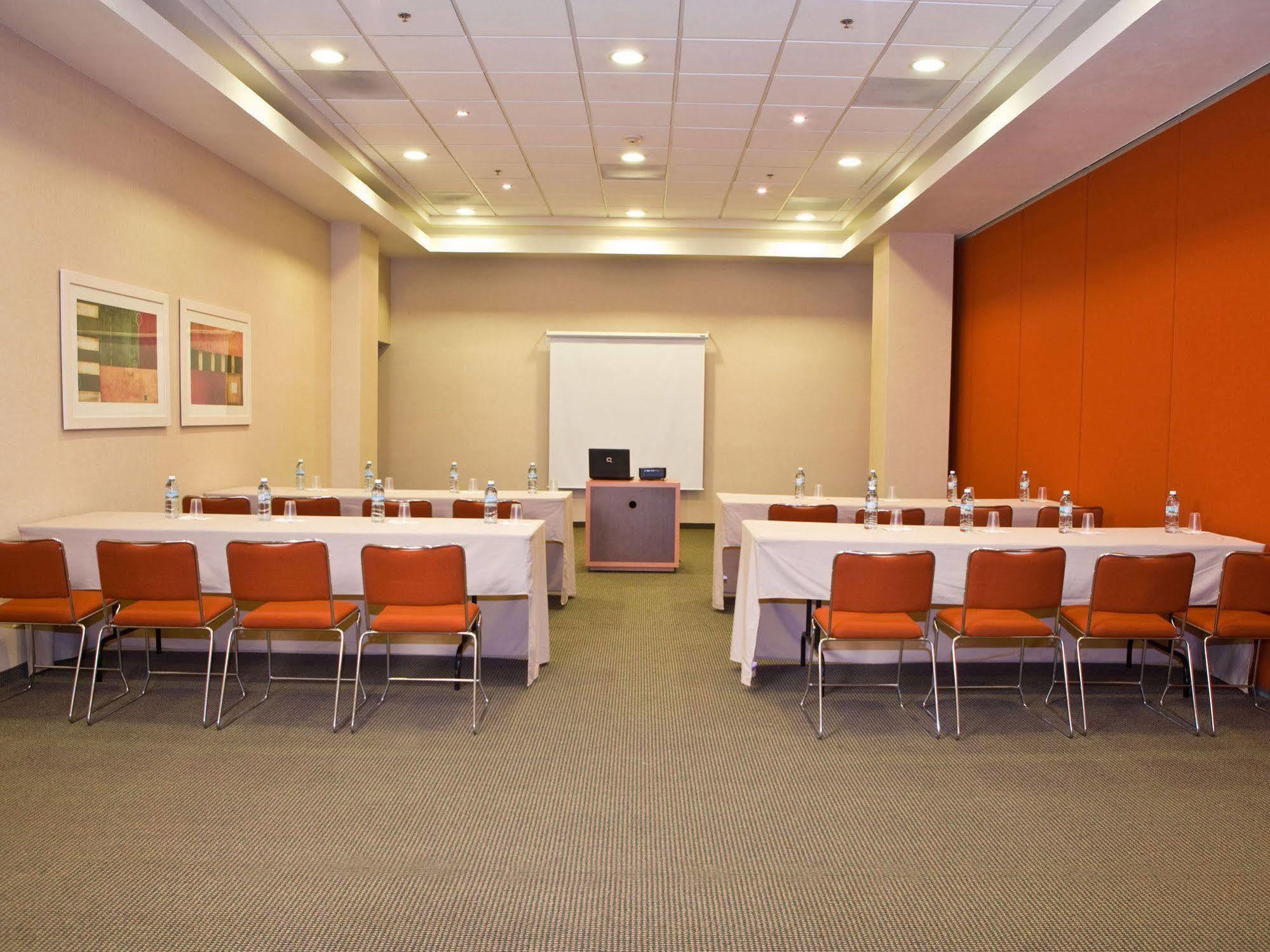 City Express By Marriott Saltillo Norte Exterior foto